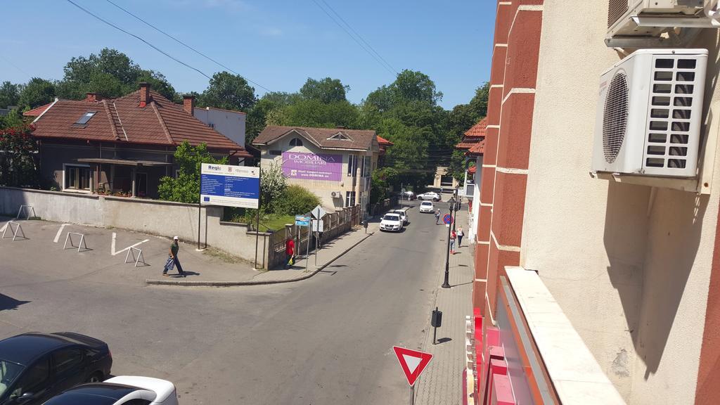 Casa Alex Ξενοδοχείο Târgu Jiu Δωμάτιο φωτογραφία