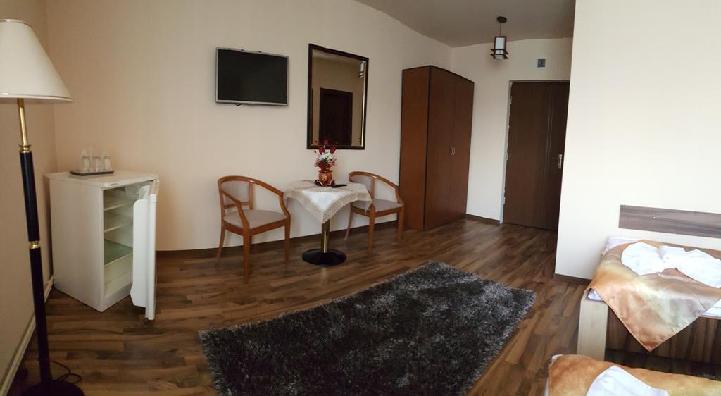 Casa Alex Ξενοδοχείο Târgu Jiu Δωμάτιο φωτογραφία