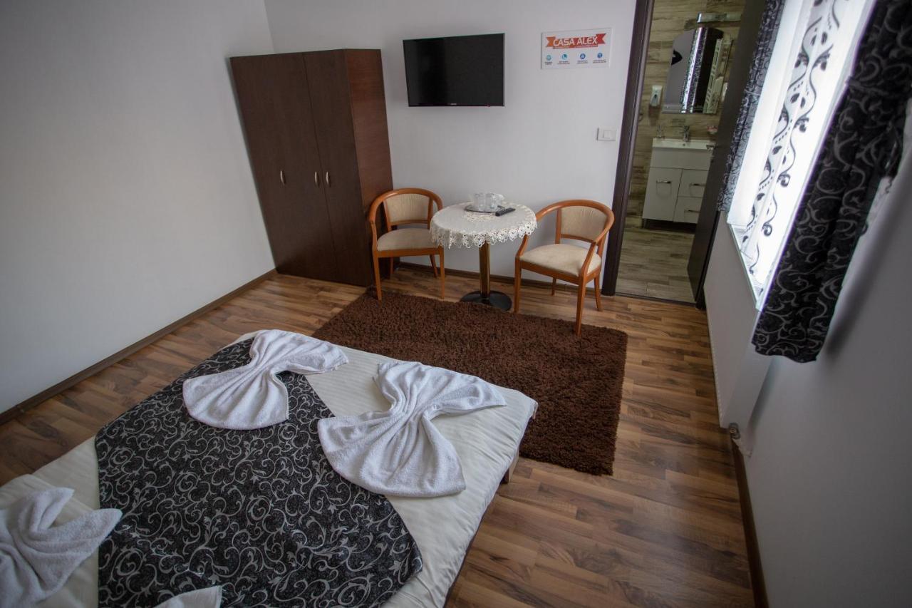 Casa Alex Ξενοδοχείο Târgu Jiu Εξωτερικό φωτογραφία