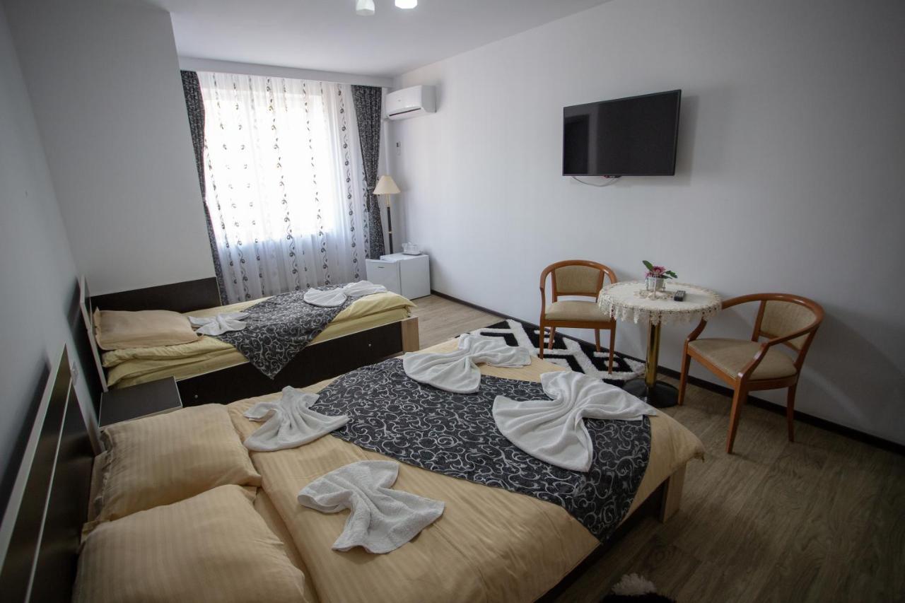 Casa Alex Ξενοδοχείο Târgu Jiu Εξωτερικό φωτογραφία