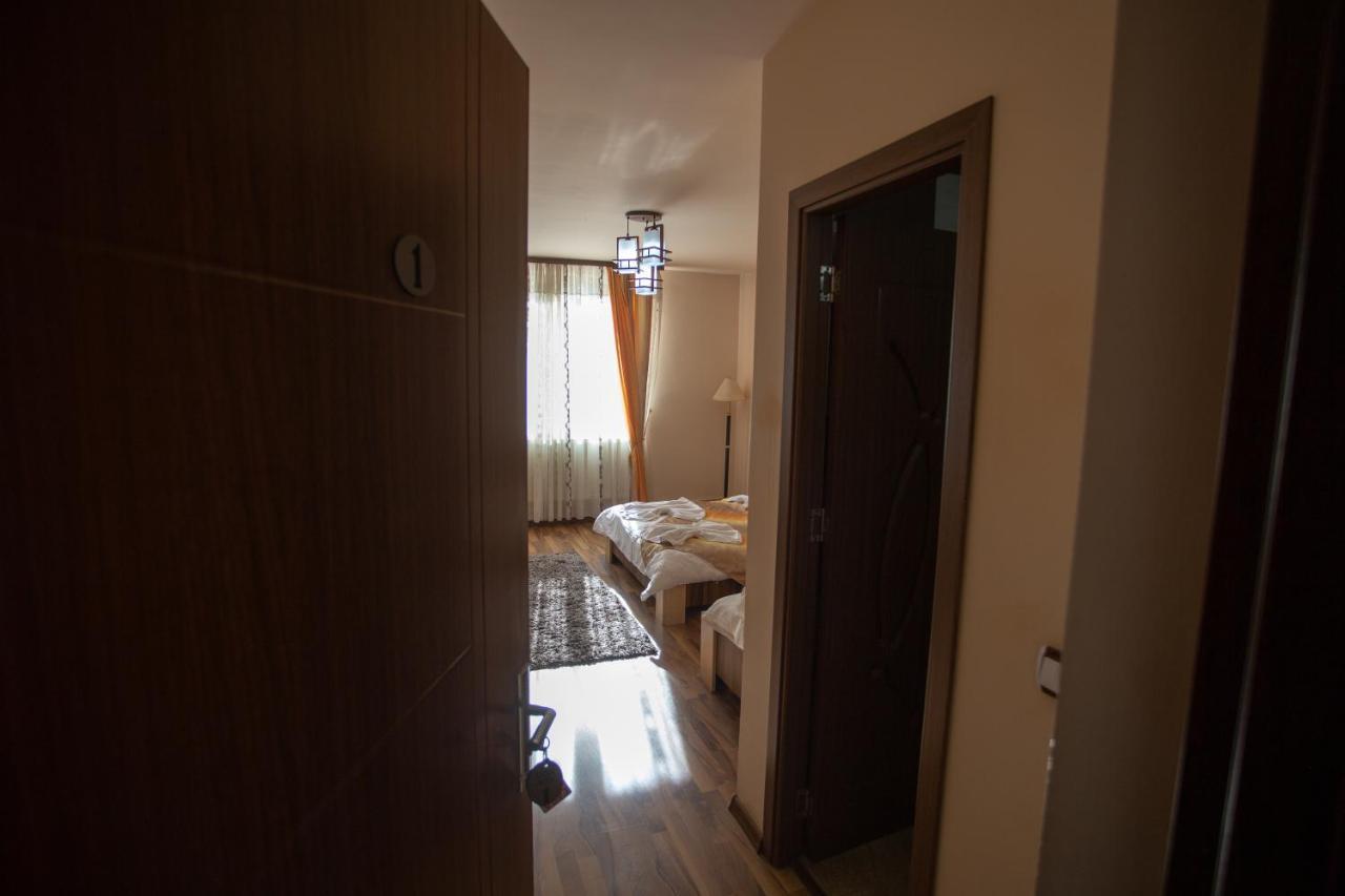 Casa Alex Ξενοδοχείο Târgu Jiu Εξωτερικό φωτογραφία